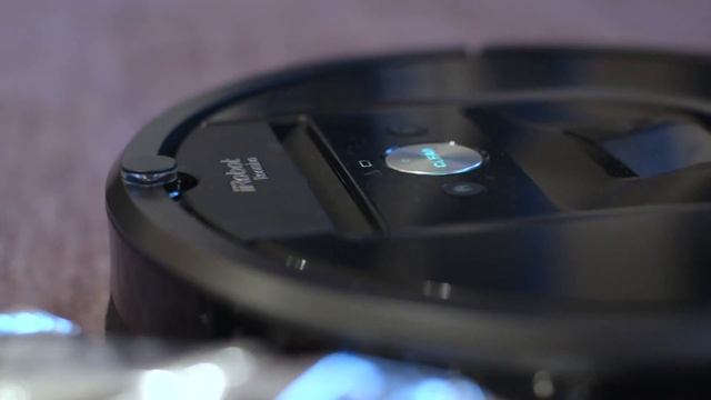 Robot vacuums: Roomba vs. Neato vs. Deebot смотреть онлайн