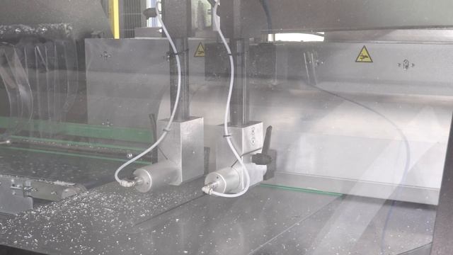 Piła do cięcia profili aluminiowych o dużym przekroju - Manta Ø 850 mm смотреть онлайн