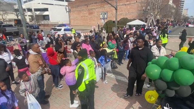 MOUNT OLIVE BLACK HISTORY смотреть онлайн