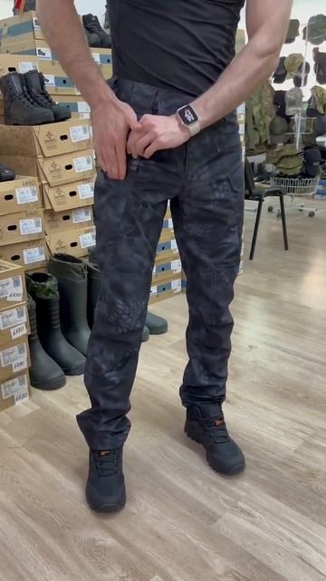 Брюки Страйкер / чёрный питон смотреть онлайн