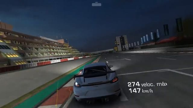 Porsche 718 Cayman GT4 RS смотреть онлайн