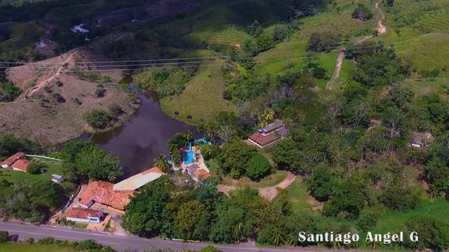 FINCA HOTEL CANDILEJAS l Santiago Angel Giraldo смотреть онлайн