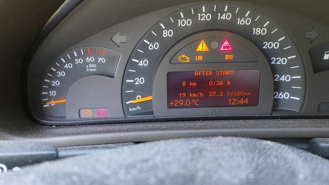 w203 kompresor 2.0 2000 + gaz odpalanie po zagrzaniu silnika patrz opis смотреть онлайн