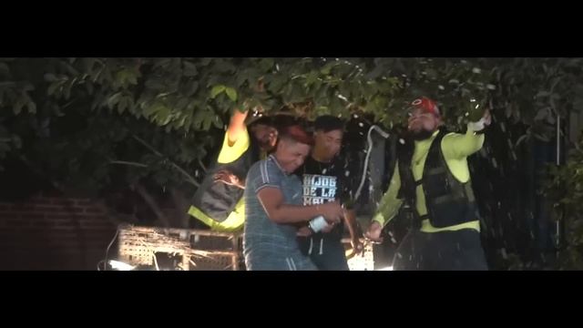 Erox - DaleRMX ft TCF, Eckronico, Kalma, Eme, G-Anthony, Acro, SickZ, Osdan, Skereboys, Moyeezy & K смотреть онлайн