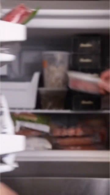 Про остатки былой роскоши. Что делать с (ну вдруг) недоеденным стейком смотреть онлайн