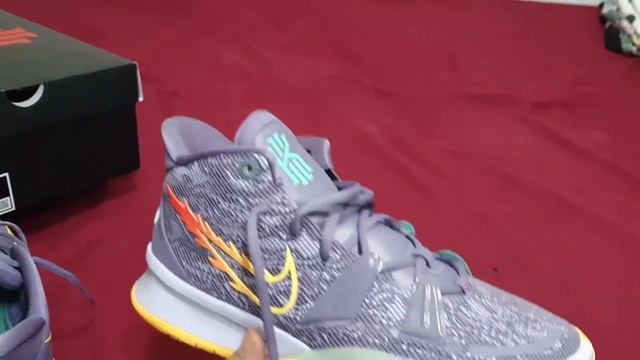 Kyrie 7 Daybreak/Citron pulse/Aube/citron pulsation unboxing смотреть онлайн