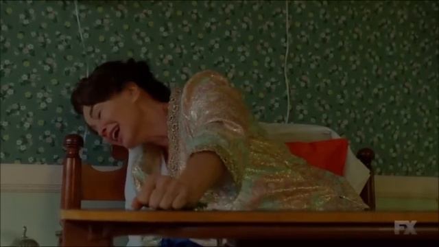 Olivia de Havilland replaces Joan - "Feud: Bette and Joan" смотреть онлайн