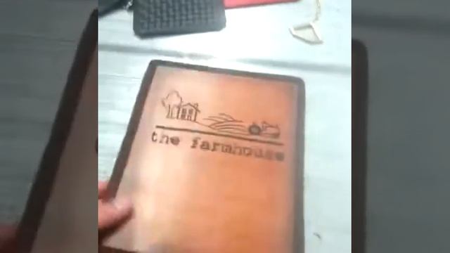 Видео с производства кожаных браслетов из Los Angeles смотреть онлайн