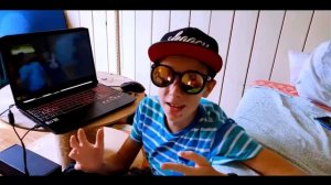 Популярная песня мне 13 да тупой видио оригинал