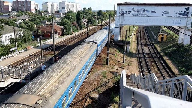 Электровоз ЧС7-296 с пассажирским поездом смотреть онлайн