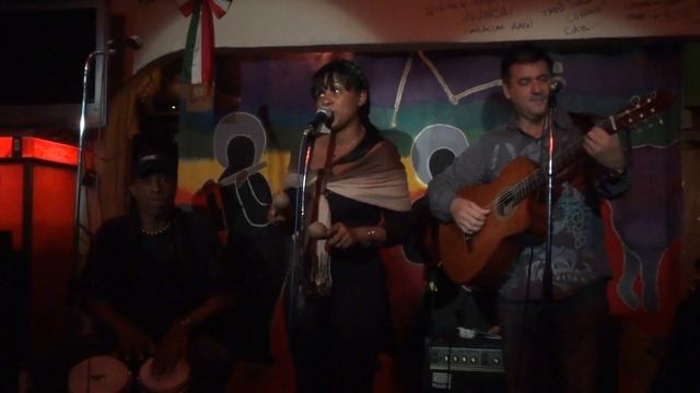 Suena Cubano 「 Veinte Anos 」 en Akasaka смотреть онлайн