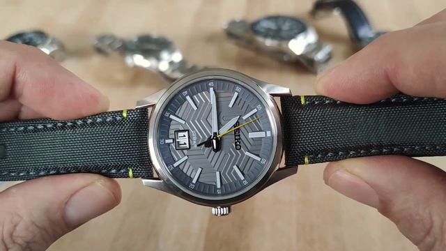 Frische Ware Vom Japanischen Traditionshersteller SEIKO SUR543P1 Quarzuhr Revier Deutsch