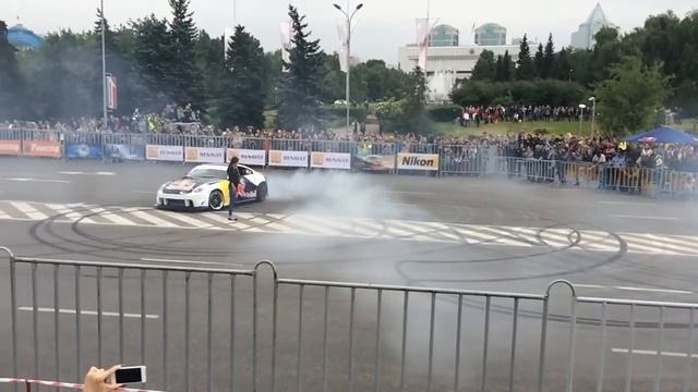 Slow motion Grinya на Red Bull Show Run Almaty смотреть онлайн
