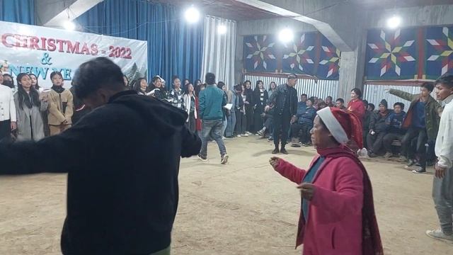 Molnoi Area Christmas Jaana lenkom H.kotlenphai ho lampet смотреть онлайн
