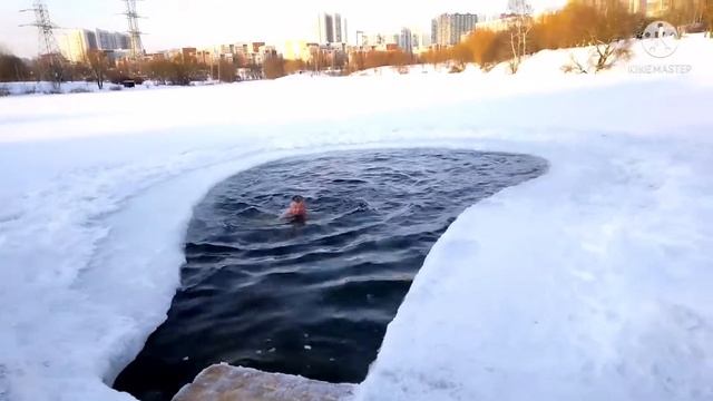Моржи Митино.Самый морозный день декабря !! 22.12.2021г. смотреть онлайн