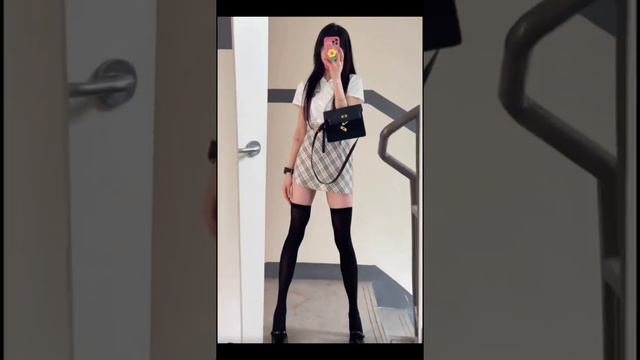 Sexy and lovely Chinese girl beauty legs, high heel shoes and mini skirt, cross dress, JK uniform смотреть онлайн