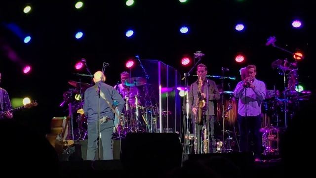 Mark Knopfler My Bacon Roll Live Valencia 2019 смотреть онлайн