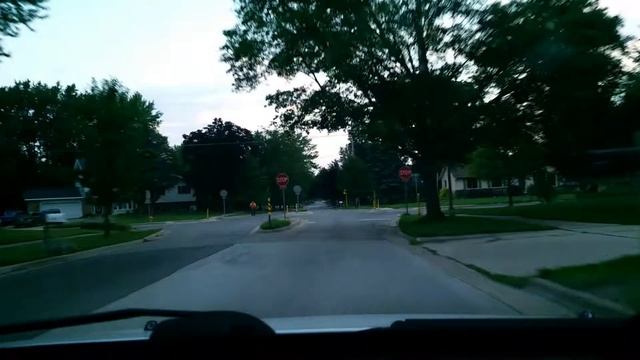 Autoboy Blackbox : Dashcam App - 2017-07-19 06:30:45 400-500 E Roosevelt Ave, Zeeland, MI 49464, US смотреть онлайн