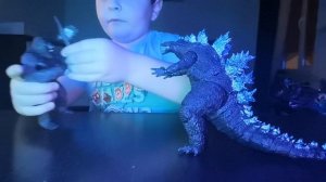 Годзилла против кнга 2!