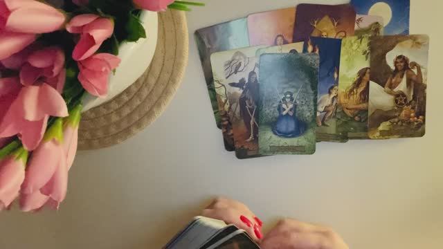 ❗️🌺ЧТО СЕЙЧАС У НЕГО В ЖИЗНИ ПРОИСХОДИТ?❗️🌷ТАРО ГАДАНИЕ ОНЛАЙН смотреть онлайн