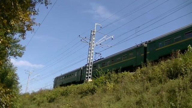 Электропоезд ЭР2Р-7077 смотреть онлайн