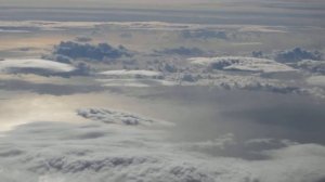 Красивейший полёт над облаками