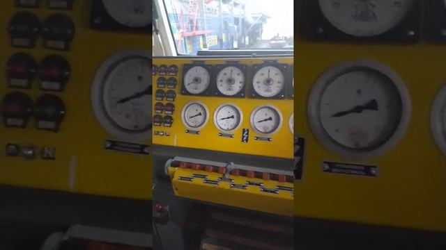 Краткий обзор кабины ВЛ11м5-496, как можно преобразить кабину ,данной серии, при закреплённой езде. смотреть онлайн