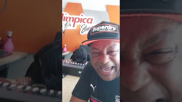 unos buenos chistes buenos y cortos con el mello pormiabuelita смотреть онлайн