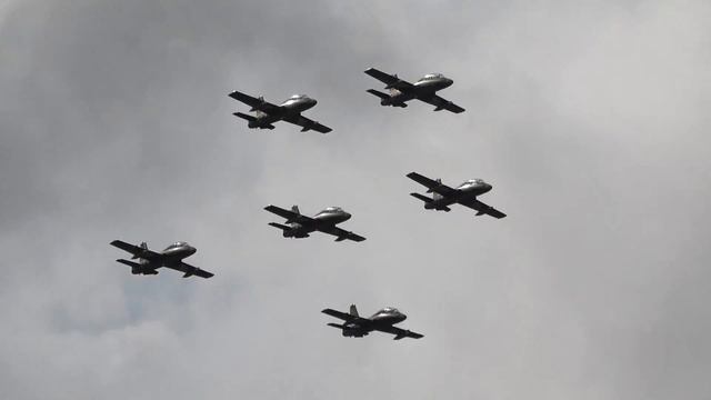 RIAT 2023 Fursan Al Emarat UAE Air Force The Royal International Ait Tattoo смотреть онлайн