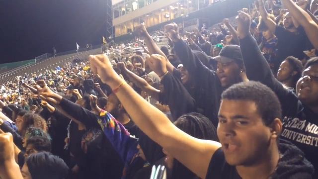 EMU student protest during game against Wyoming смотреть онлайн