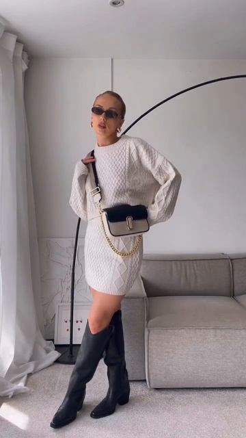 We're obsessed with the way @amyfuchsia has styled the @marcjacobs J Shoulder Bag ⚡ смотреть онлайн