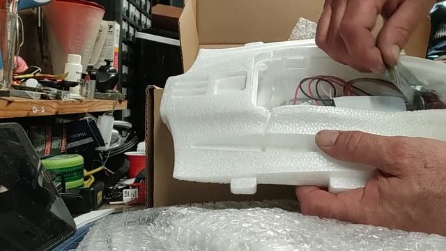 Banggood eachine Mobula fpv delta wing. смотреть онлайн