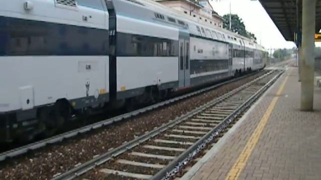 16 Aurora Il moto rettilinio смотреть онлайн