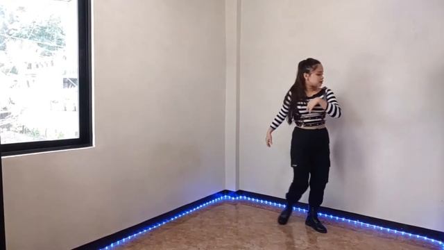 EVERGLOW (에버글로우) FIRST Dance Cover | Vanessa Calumba смотреть онлайн