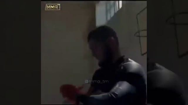 ХАБИБИ VS КОНОР .ХАБИБ 💪💪💪 смотреть онлайн