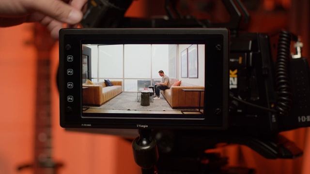 3600 NITS!!! The Brightest Camera Monitor EVER!! TV Logic F-7H mk2 смотреть онлайн