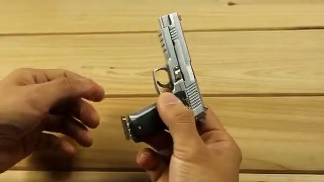 Alloy Empire Metal SIG SAUER P226 Model смотреть онлайн