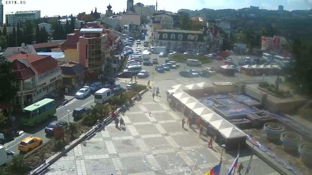 Вебкамера "Площадь Советская". Запись 20.09.2016 11:00:16 смотреть онлайн