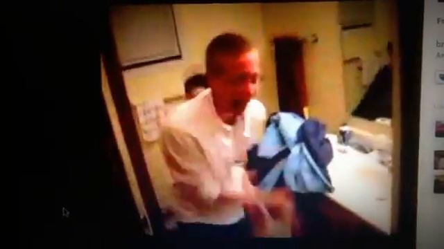 Asian Gets Slapped While Pooping смотреть онлайн