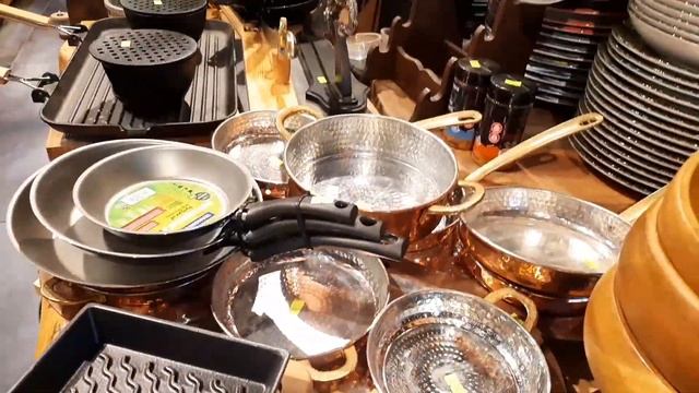 ПОСЛЕДНИЙ ЛЕТКИЙ ВЫХОДНОЙ/ ОБЗОР МАГАЗИНА С ПОСУДОЙ смотреть онлайн