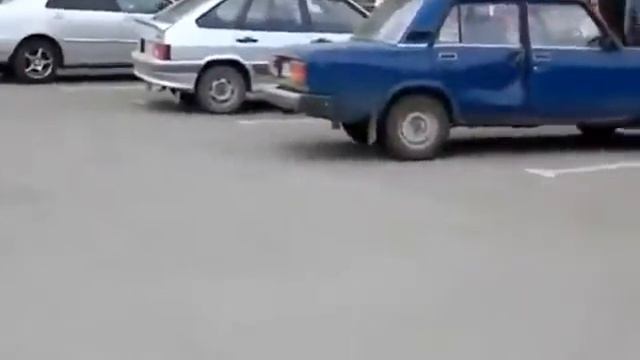 Кошки против собак Прикол! Юмор! Прикол! Смех Смешные приколы с кошками1 смотреть онлайн