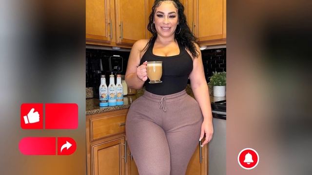Selene Castle - The Journey of a Curvy Plus-Size Model: Bio, Fascinating Details, and Net Worth смотреть онлайн