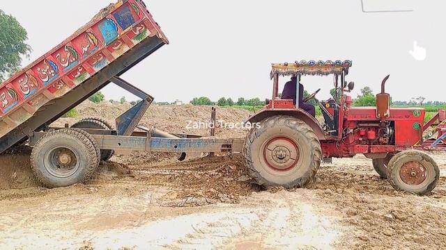 #bestvideo. MTZ 50 Belarus tractor smoke with heavy load trolley in back смотреть онлайн