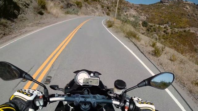 2020 BMW S1000 R First Impressions! смотреть онлайн