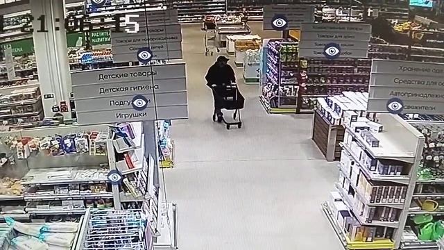 Воры и Крысы 2-ая часть.(Увидел охрану, не хватило мужество закончить начатое). смотреть онлайн