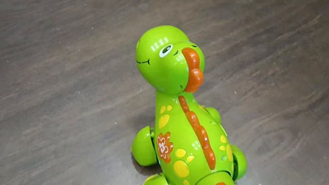 Динозаврик на радиоуправлении, интерактивная игрушка с пультом д/у смотреть онлайн