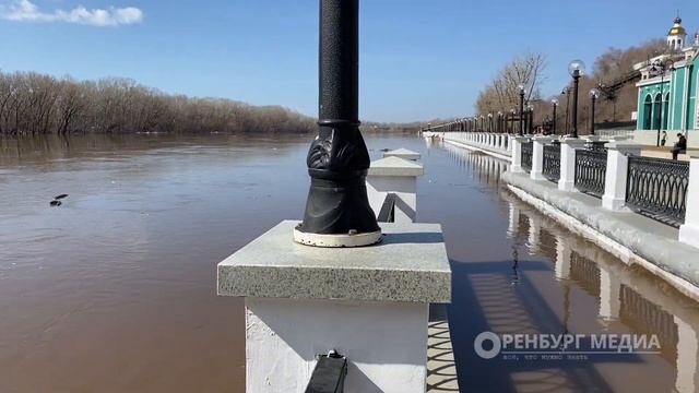 В Оренбурге из-за паводка закроют доступ на набережную Урала смотреть онлайн
