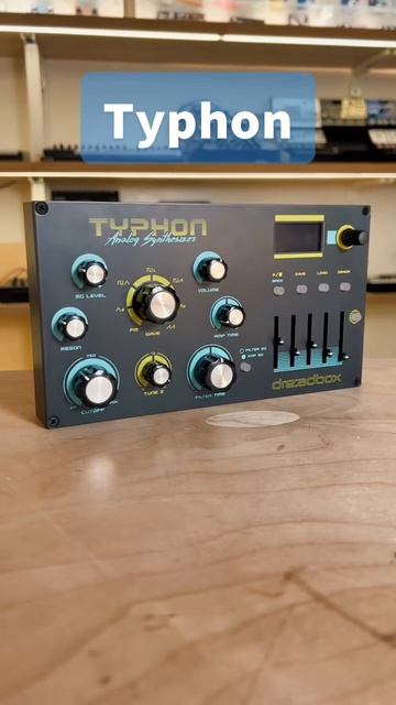 Which do you prefer? #dreadbox #analogsynth #analogsynthesizer #synth #moogaudio #shorts смотреть онлайн
