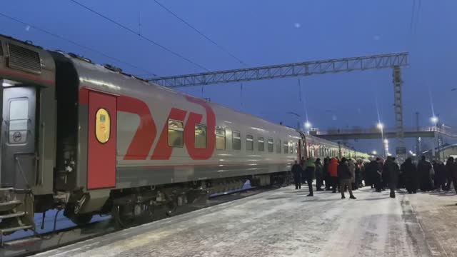 Купила грунт, Ж/Д вокзал, каток. смотреть онлайн