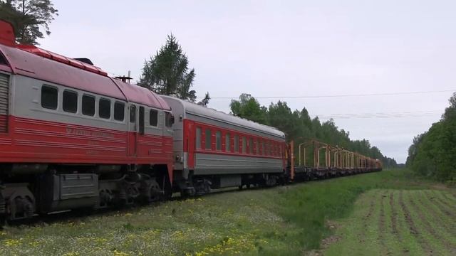 Тепловоз М62К-1229 с хозяйственным поездом / Diesel locomotive M62K-1229 смотреть онлайн